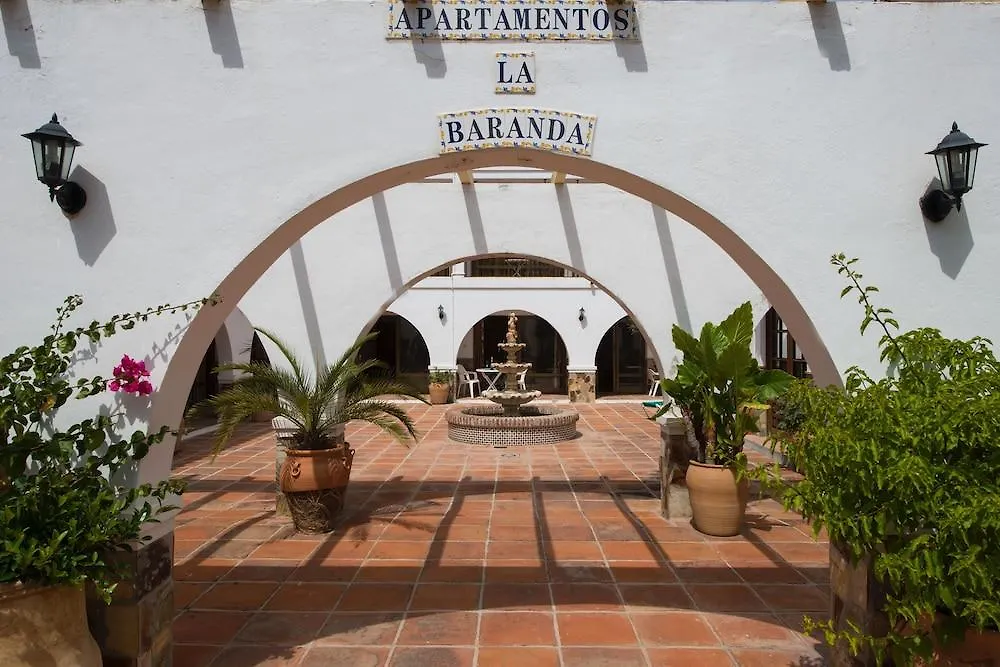 Apartamentos La Baranda 토레몰리노스 0*,  스페인