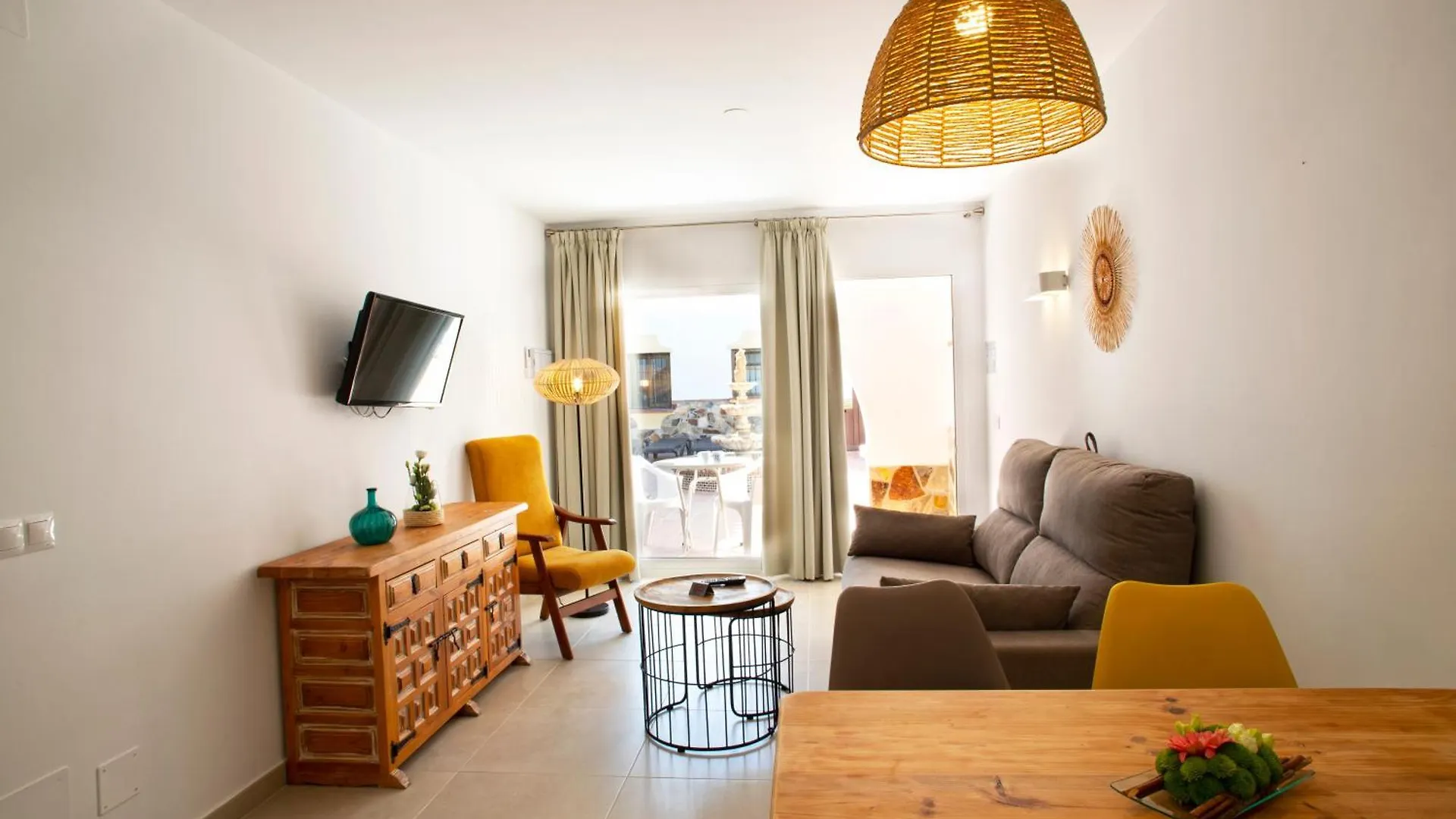 Apartamentos La Baranda 토레몰리노스 스페인