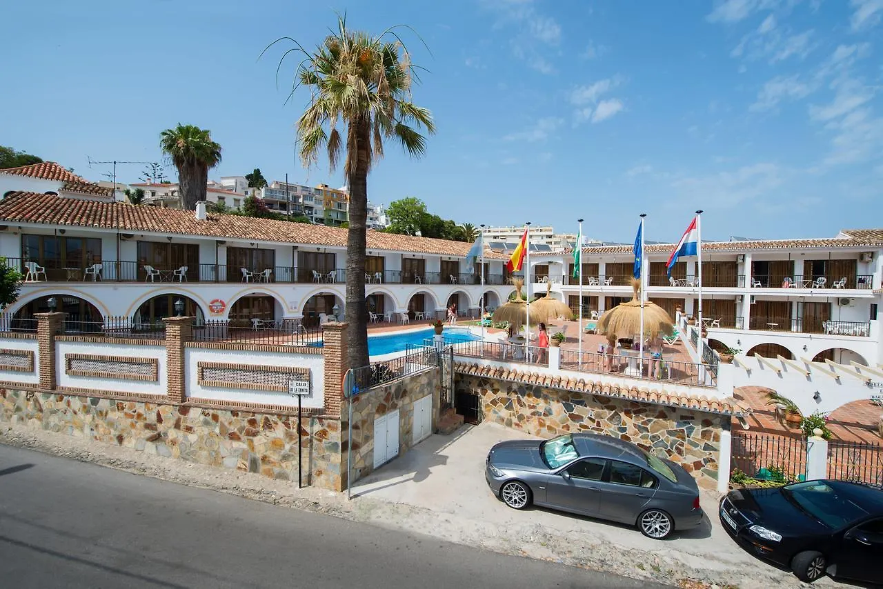 Apartamentos La Baranda 토레몰리노스